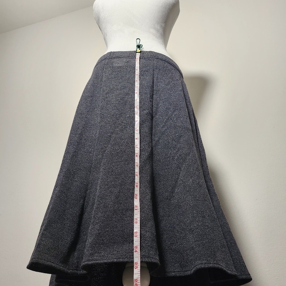 ST. JOHN Gray Wool Panel Skirt 8 - Picture 5 of 9